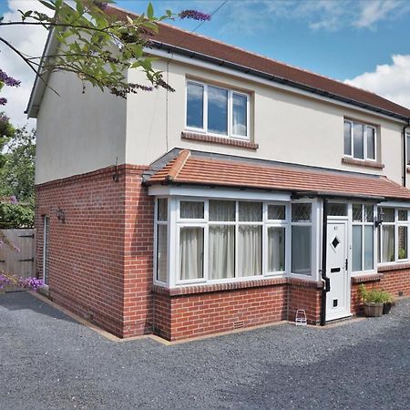 Vila Grange Croft Ben Rhydding Exteriér fotografie