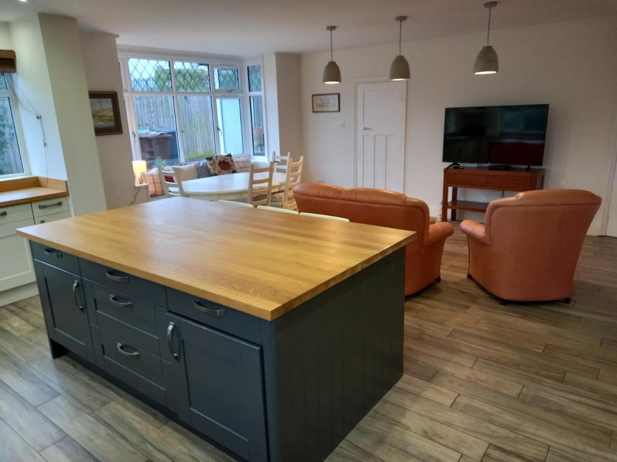 Vila Grange Croft Ben Rhydding Exteriér fotografie